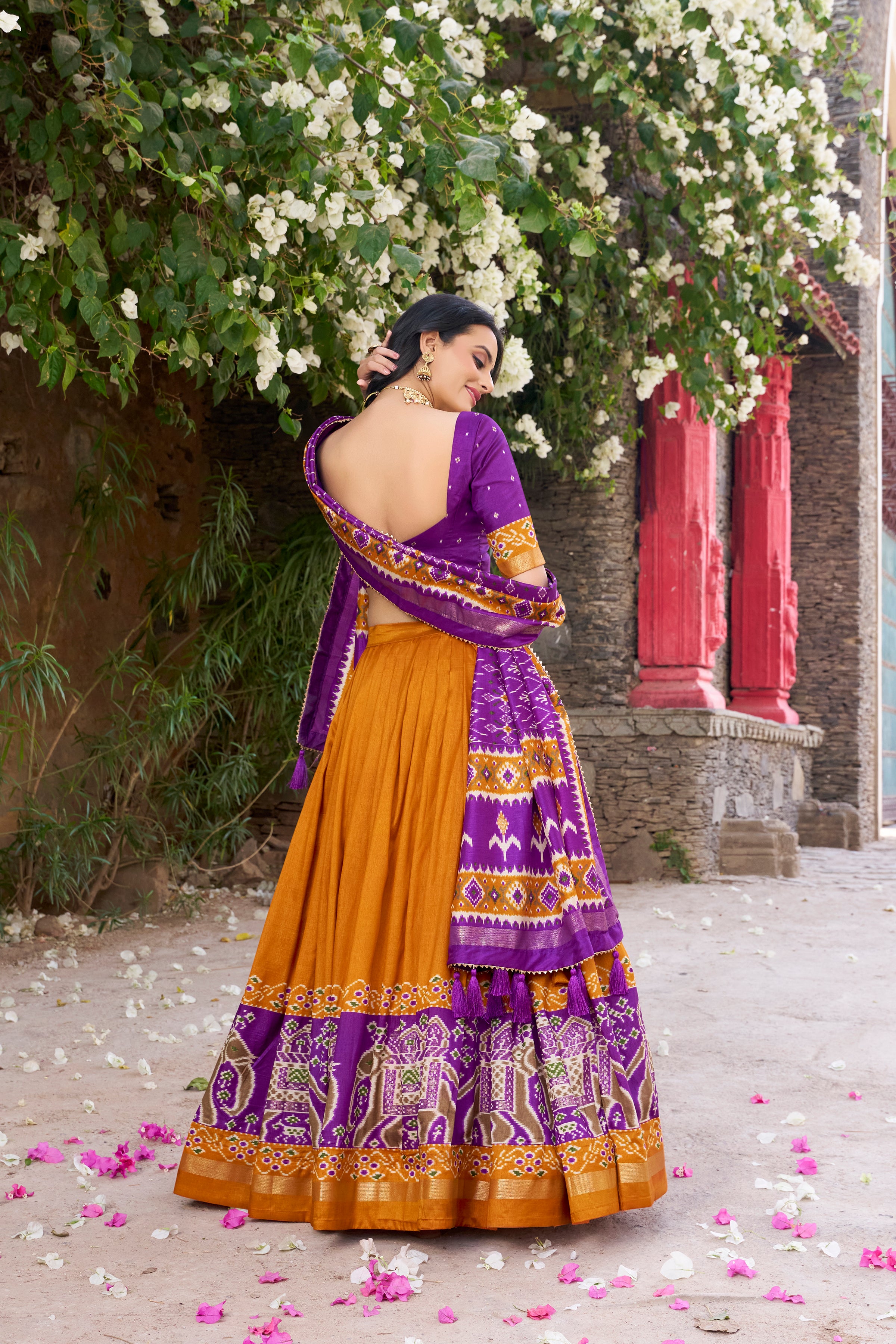 πͺ· Infuse Your Wardrobe with Southern Grace πͺ· Silk Kalamkari Print Lehenga Choli with Foil Work Border - Navratri